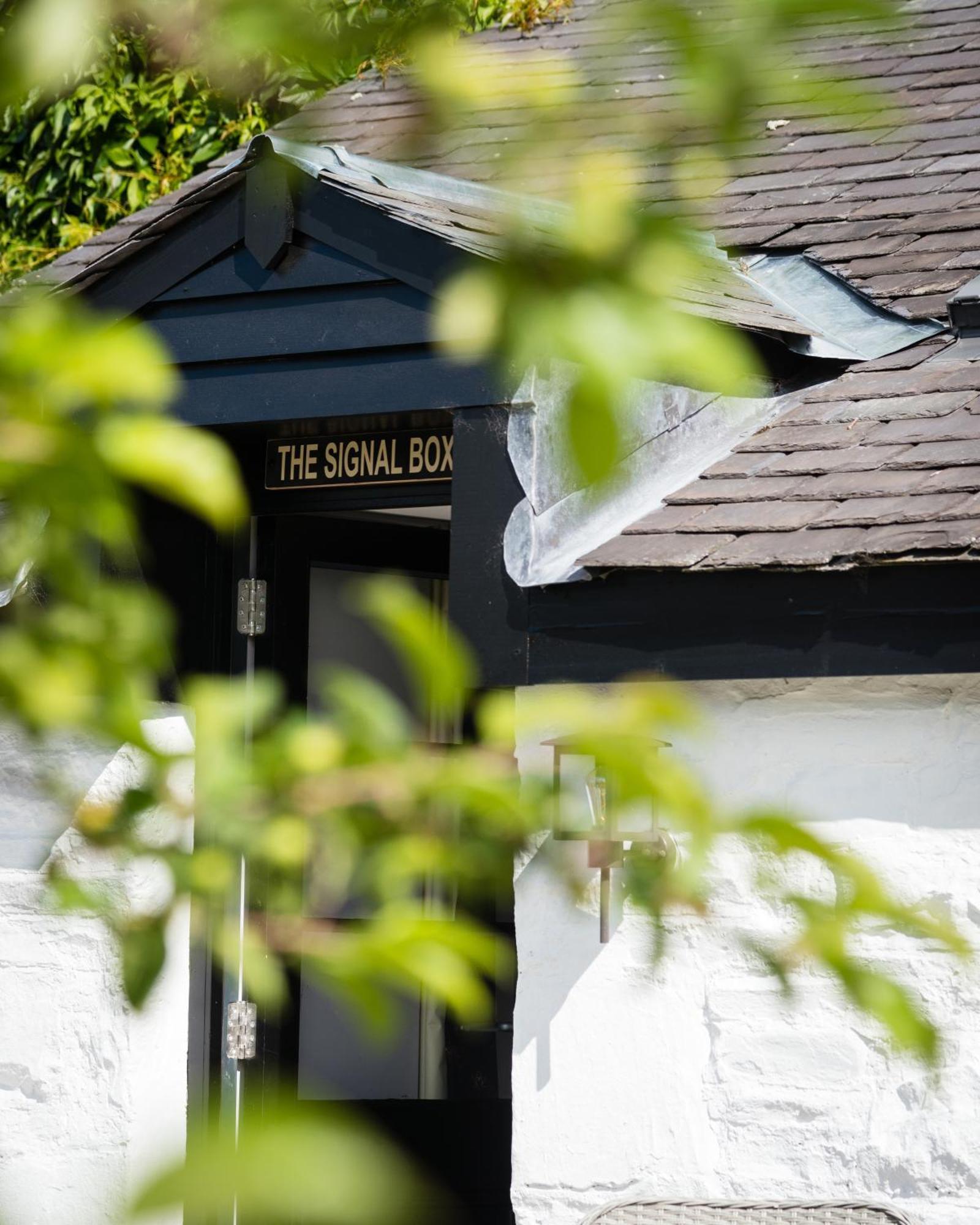 The Old Manse Of Blair, Boutique Hotel & Michelin Restaurant 布莱尔萨罗 外观 照片